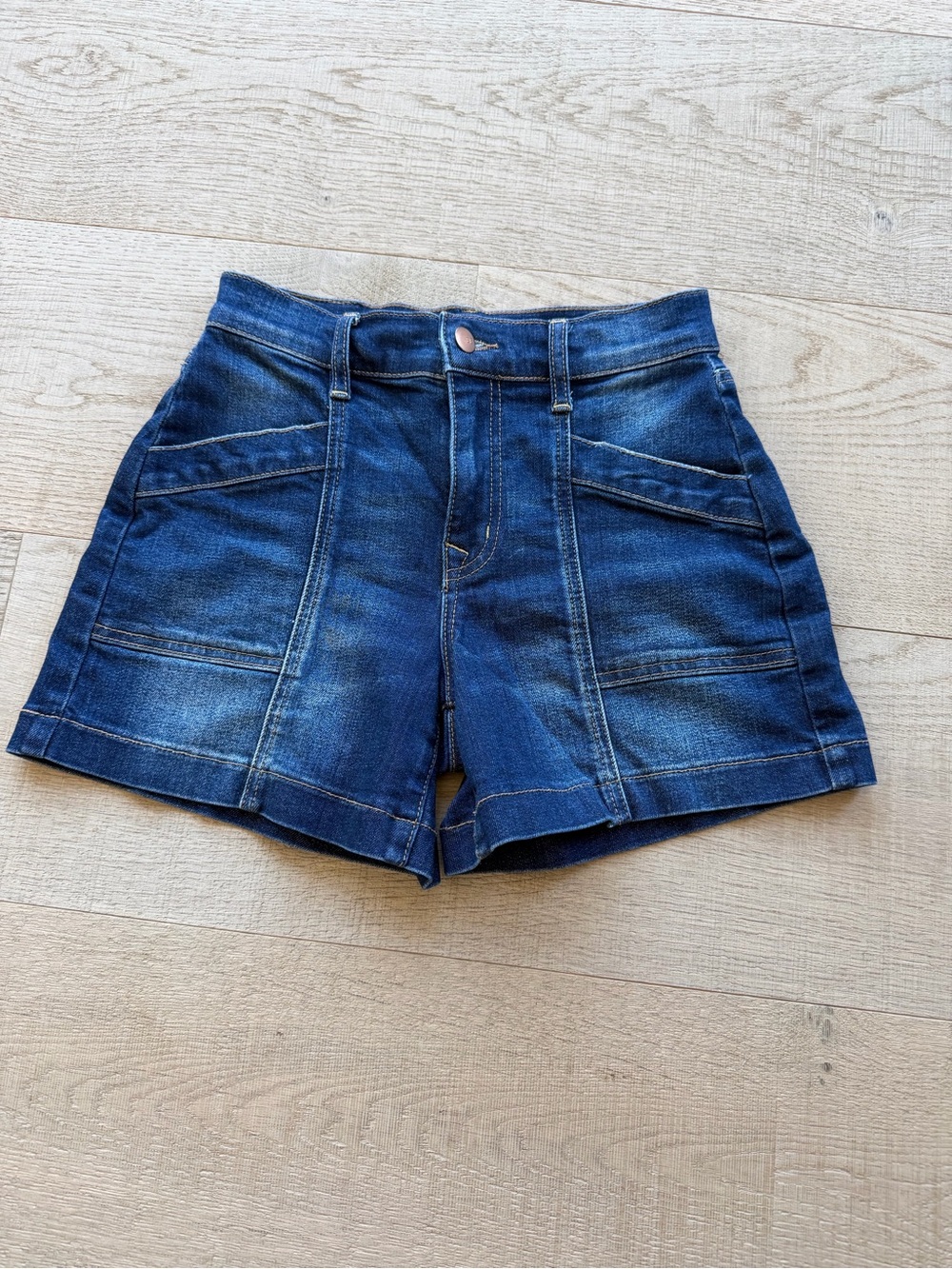 Evereve dark denim shorts